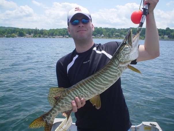 10lb tiger musky Pontoosuc lake near Adams