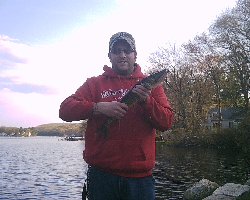 5/1/08 - North Pond/Lake Maspenock -Same Pickerel, Different Pic