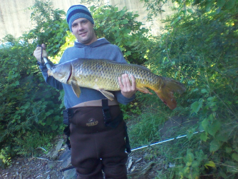 Muskie Adventure Tours "Carping for Gold CT River" near Holyoke